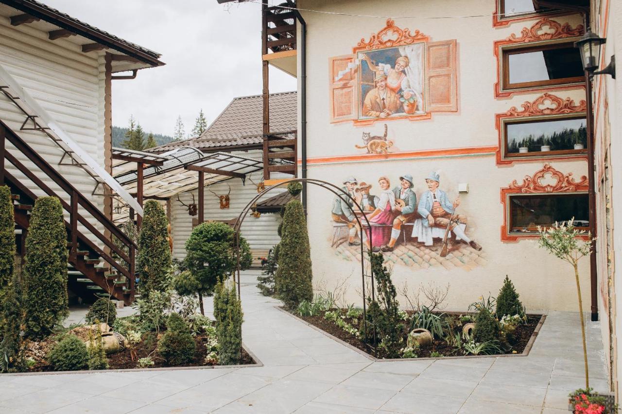 Hotel Vedmezhyi Dvir Bukovel Esterno foto