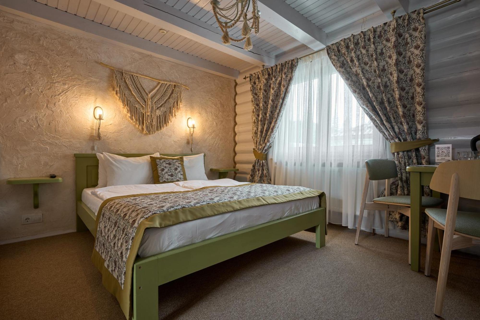 Hotel Vedmezhyi Dvir Bukovel Esterno foto