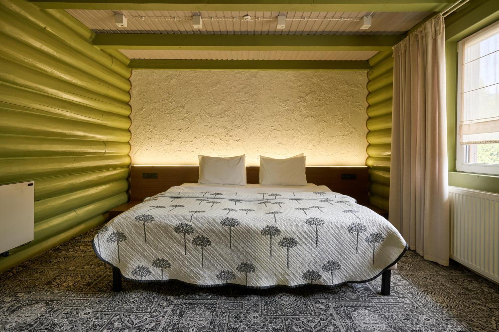 Hotel Vedmezhyi Dvir Bukovel Esterno foto